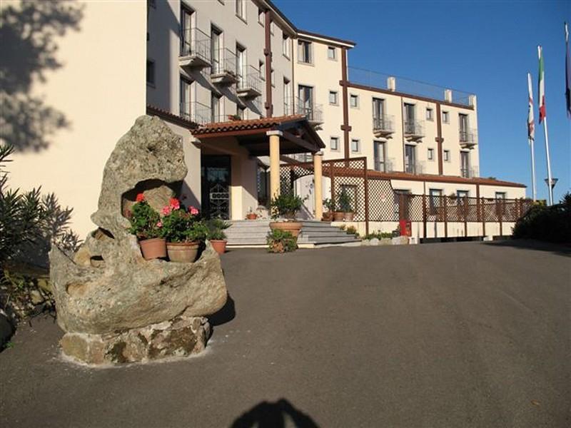 Hotel San Trano Luogosanto Eksteriør bilde